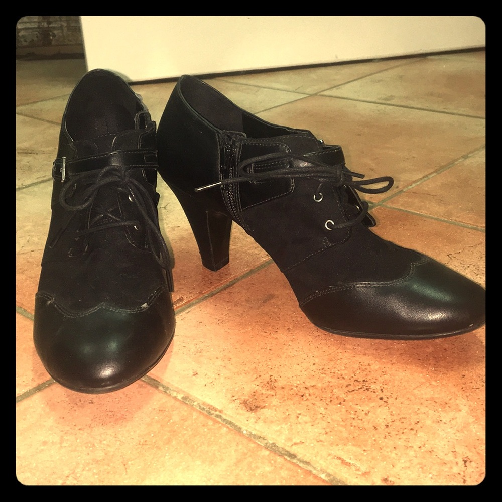 Naturalizer booties